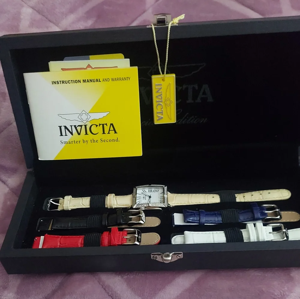 Invicta - Picture 3 of 3